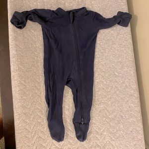 Newborn Kyte baby footie sleeper in navy. Great condition.